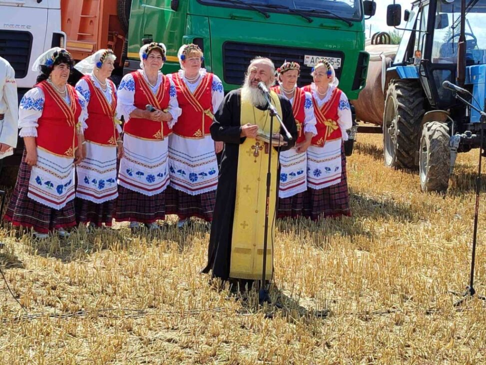 В Сенице прошло культурно-массовое мероприятие «Зажинки»