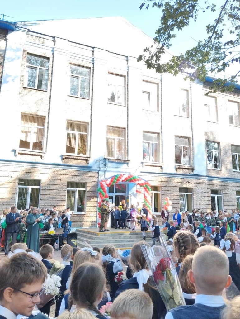 В благочинии прошли школьные линейки по случаю начала учебного года