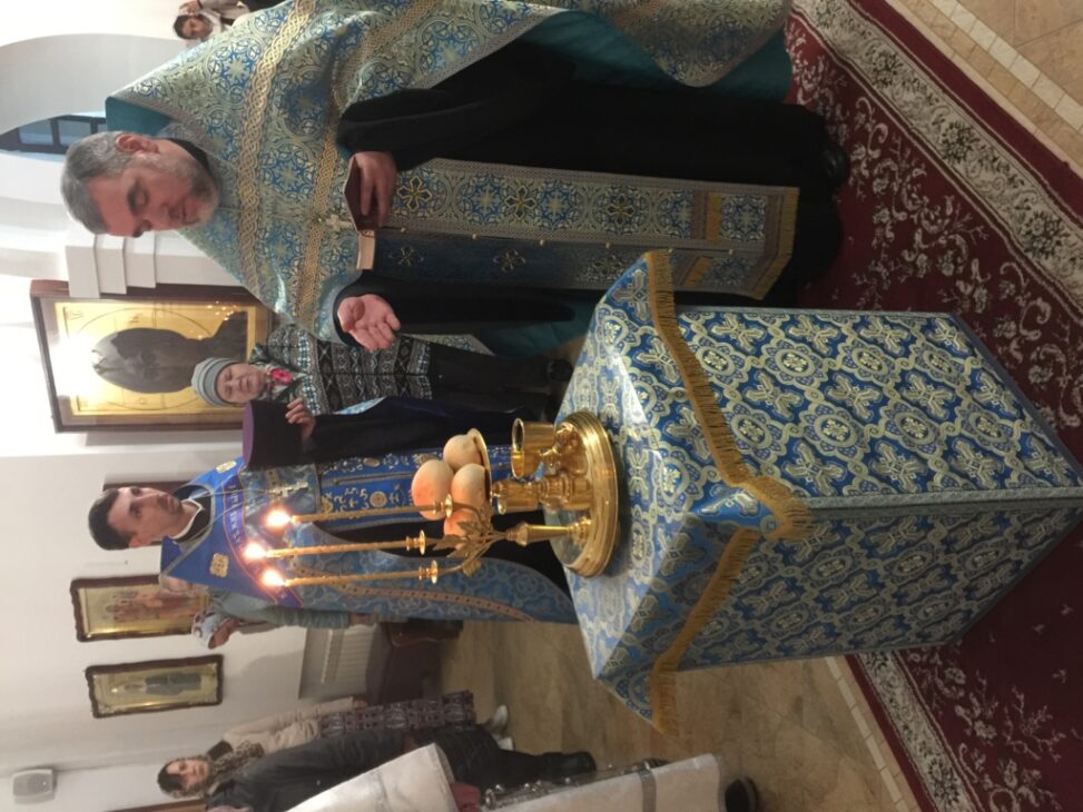 Благочинный возглавил всенощное бдение в Мачулищах накануне праздника Покрова Пресвятой Богородицы