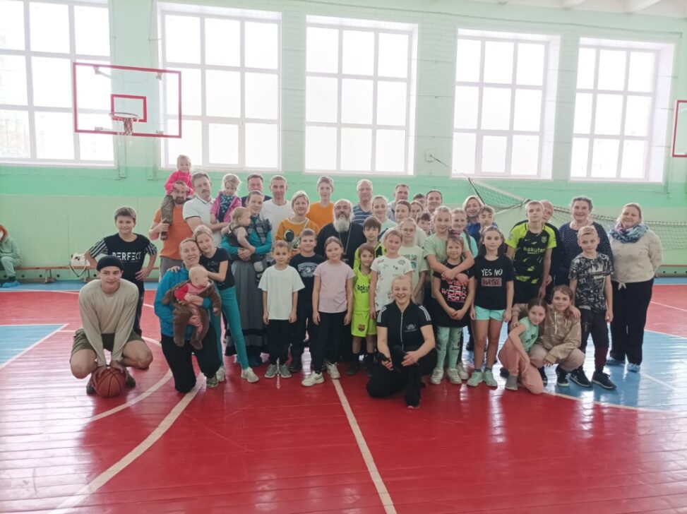 В ноябре прошла спартакиада с участием детей воскресной школы аг. Сеница