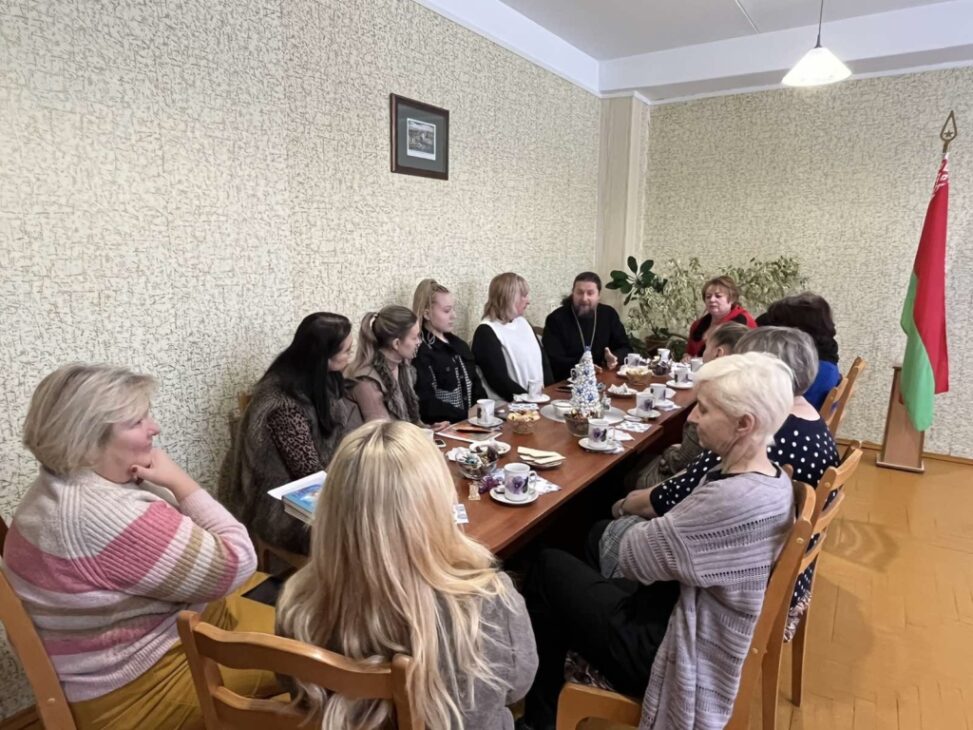 В Чуриловичской школе прошел час духовности