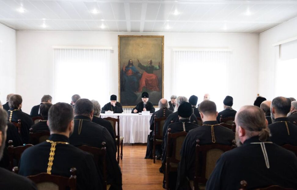 МИТРОПОЛИТ ВЕНИАМИН ВОЗГЛАВИЛ РАБОТУ СОБРАНИЯ НАСТОЯТЕЛЕЙ ПРИХОДОВ ГОРОДА МИНСКА