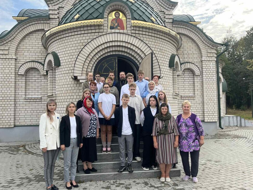 12. 09. 2024 года в храме Александра Невского аг. Чуриловичи иереем Сергием Коротким был совершен молебен по случаю престольного праздника