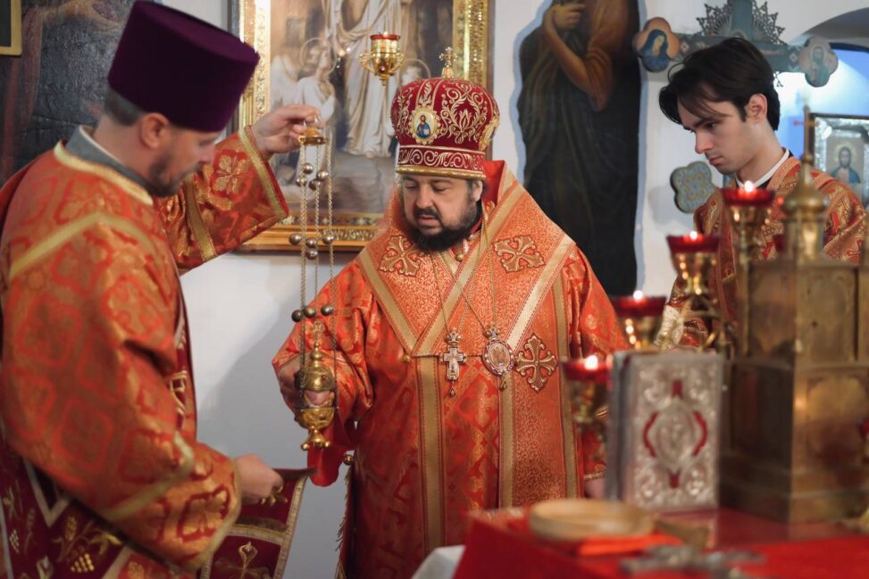 30 сентября 2025 года, в день памяти святых мучениц Веры, Надежды, Любви и матери их Софии, епископ Несвижский Авксентий, викарий Патриаршего Экзарха всея Беларуси, совершил Божественную литургию в приходе храма в честь мучениц Веры, Надежды и Любви и матери их Софии аг. Озерцо