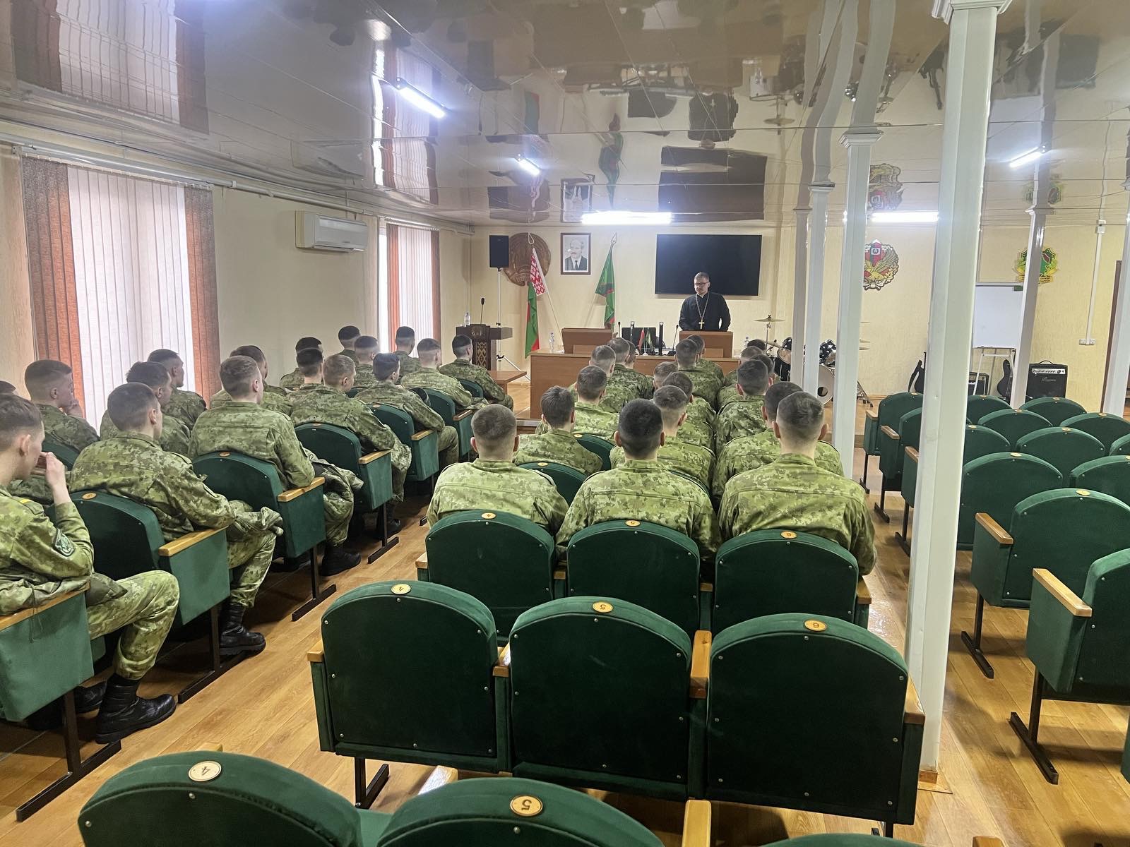 Беседа священника о Богоявлении