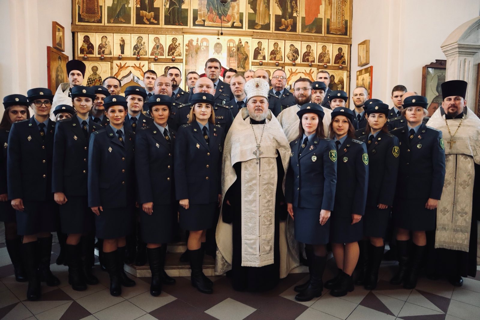 28 января 2026 года, в Свято-Петро-Павловском соборе города Минска было совершено торжественное молебное пение приуроченное к Международному дню таможенника.