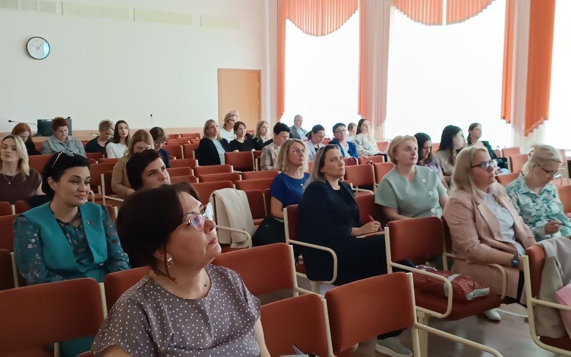 Духовно-нравственное воспитание подрастающего поколения является основополагающим ориентиром воспитательной системы михановичских средней школы и детского сада № 2.